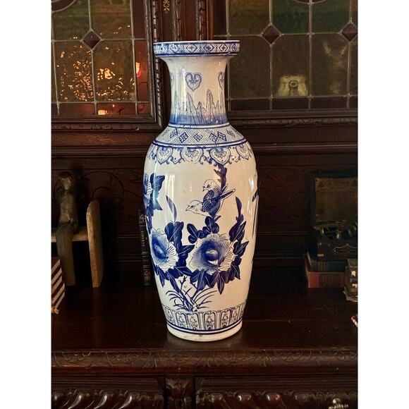 Extra-Large Vintage Blue & White Porcelain Vase – 23” - Picture 3 of 4